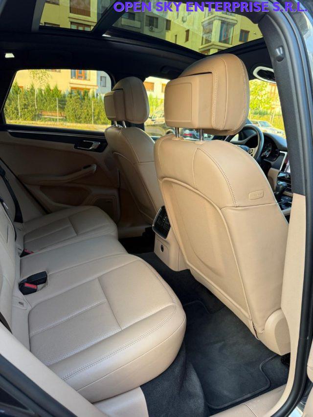 PORSCHE Macan 2.0