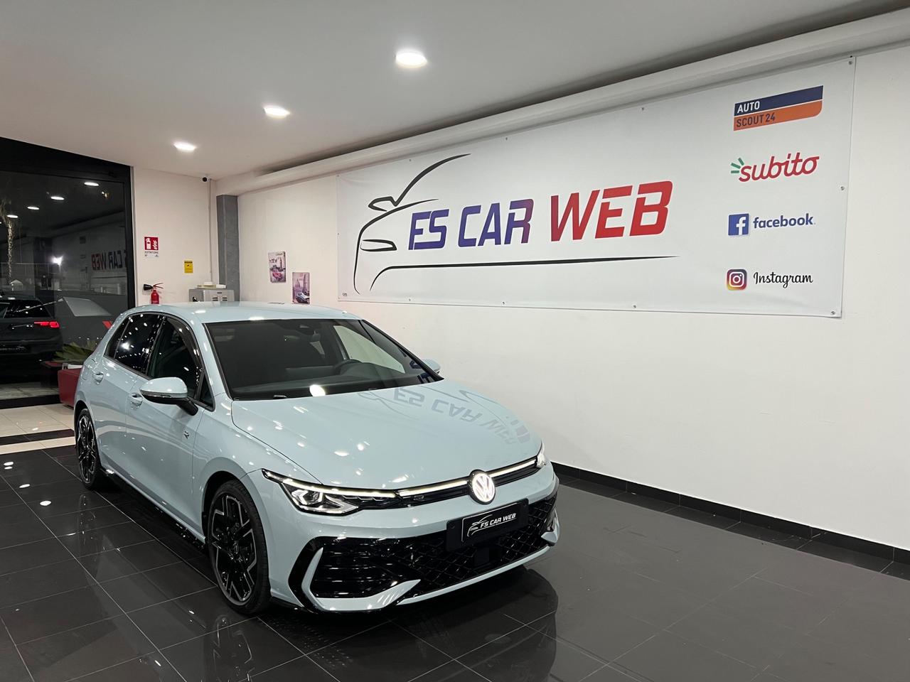 VOLKSWAGEN GOLF 8.5 2.0 TDI DSG R-Line Plus 150 cv