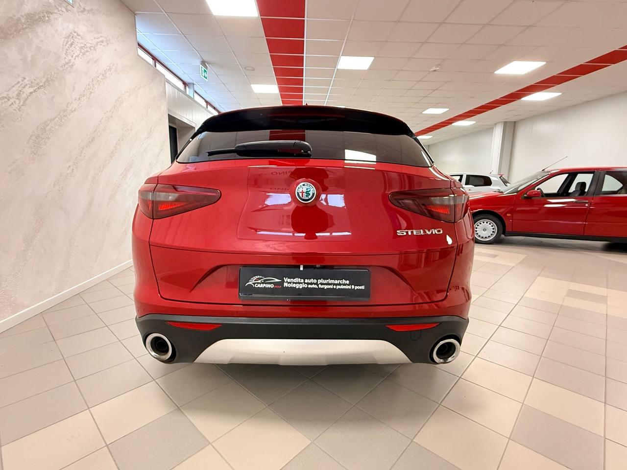 Alfa Romeo Stelvio 2.2 Turbodiesel 160 CV AT8 RWD Sport-Tech