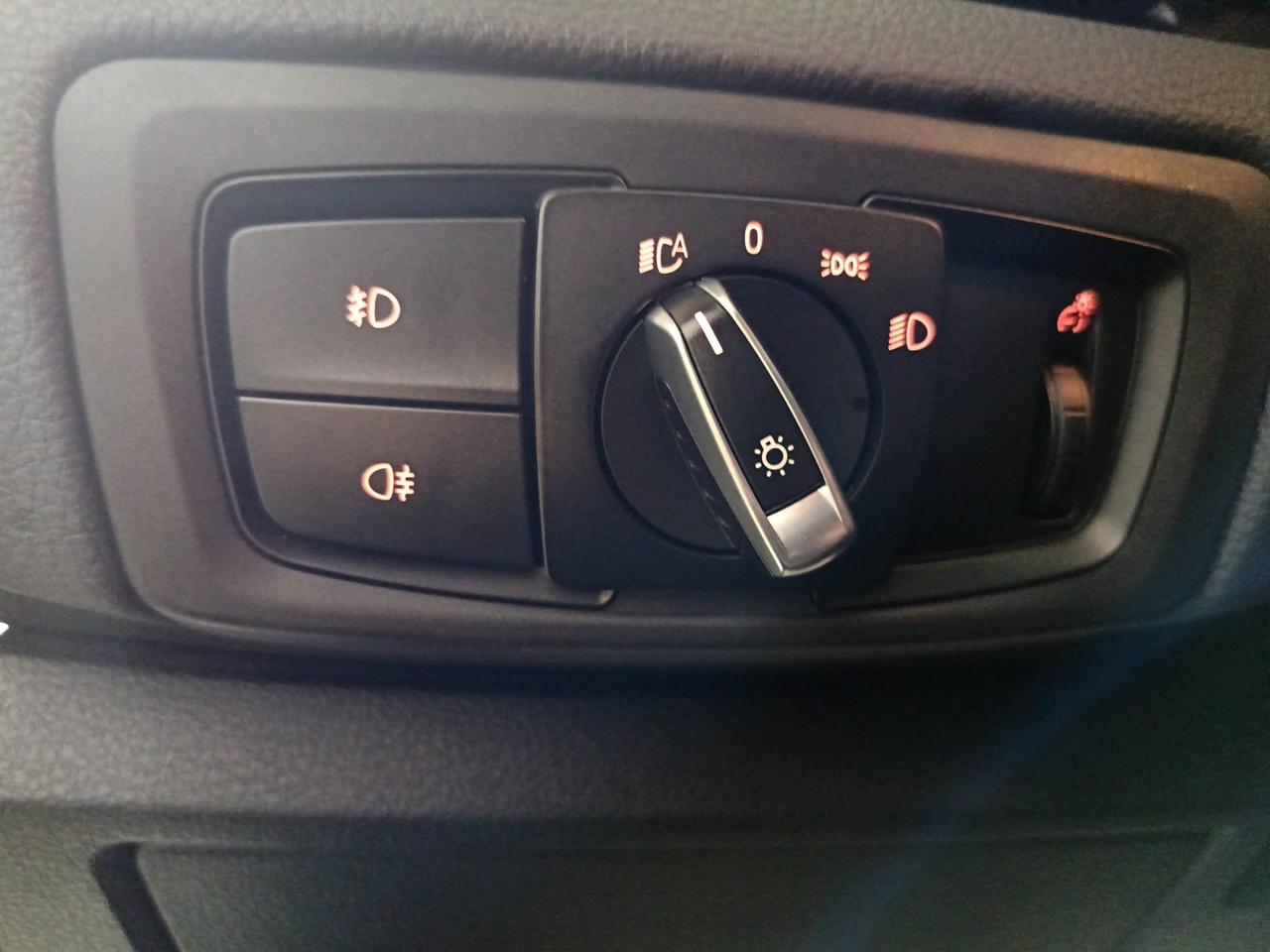 BMW Serie 2 A.T. (F45) - 216d Active Tourer Advantage