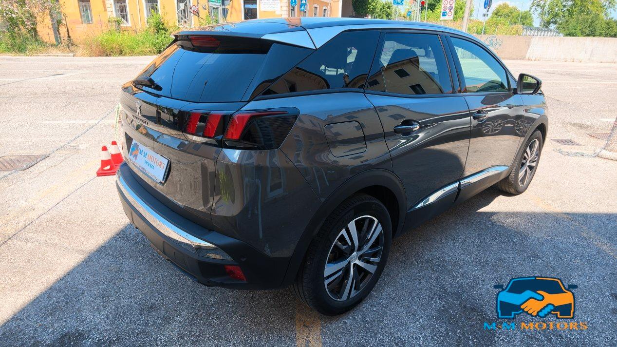 Peugeot 3008 30080 Allure Pack 130cv