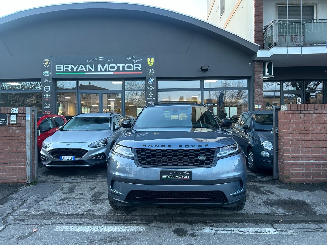 Land Rover Range Rover Velar Range Rover Velar 2.0D I4 240 CV R-Dynamic S