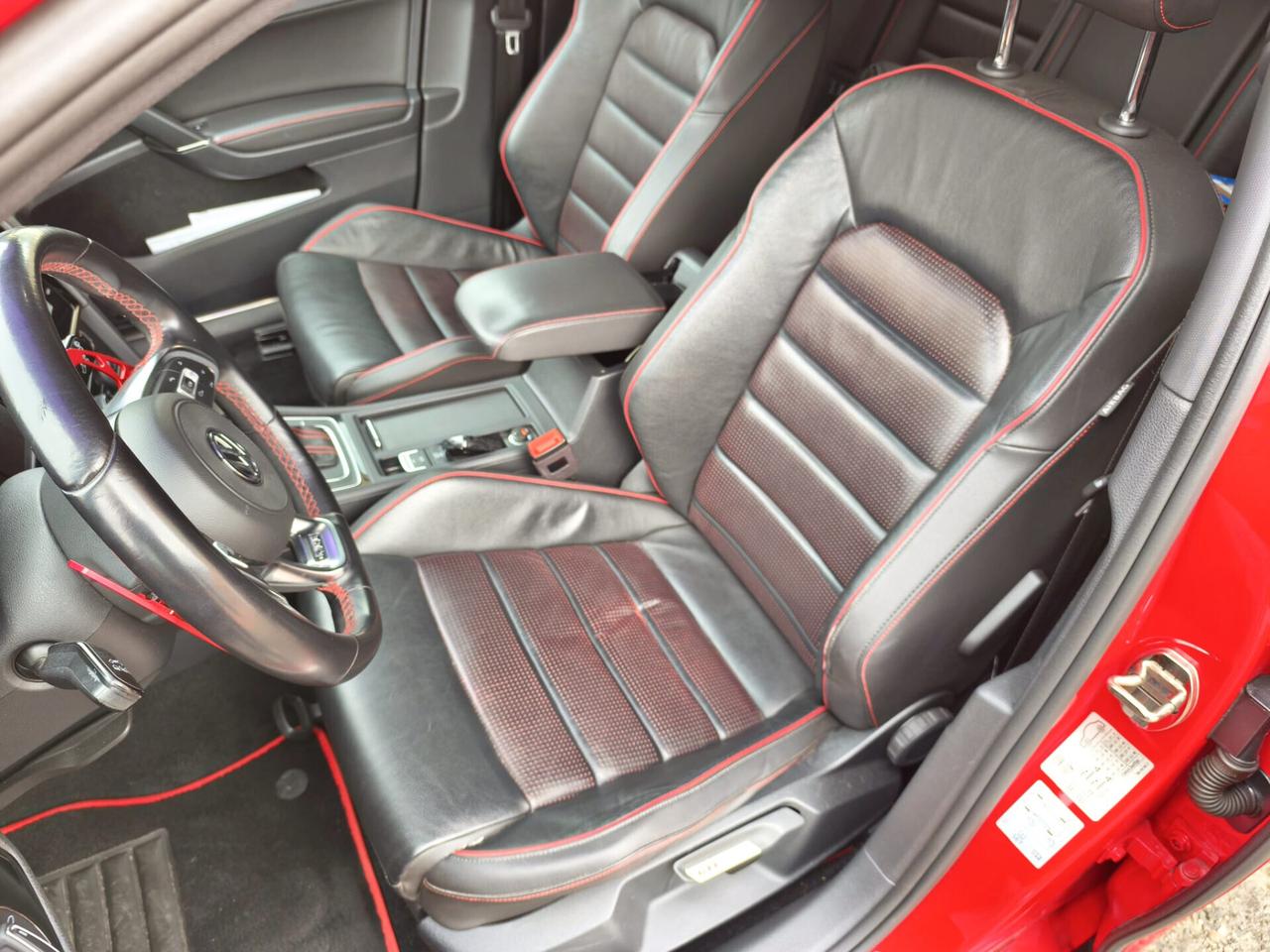 Volkswagen Golf GTI Performance 2.0 245 CV TSI DSG