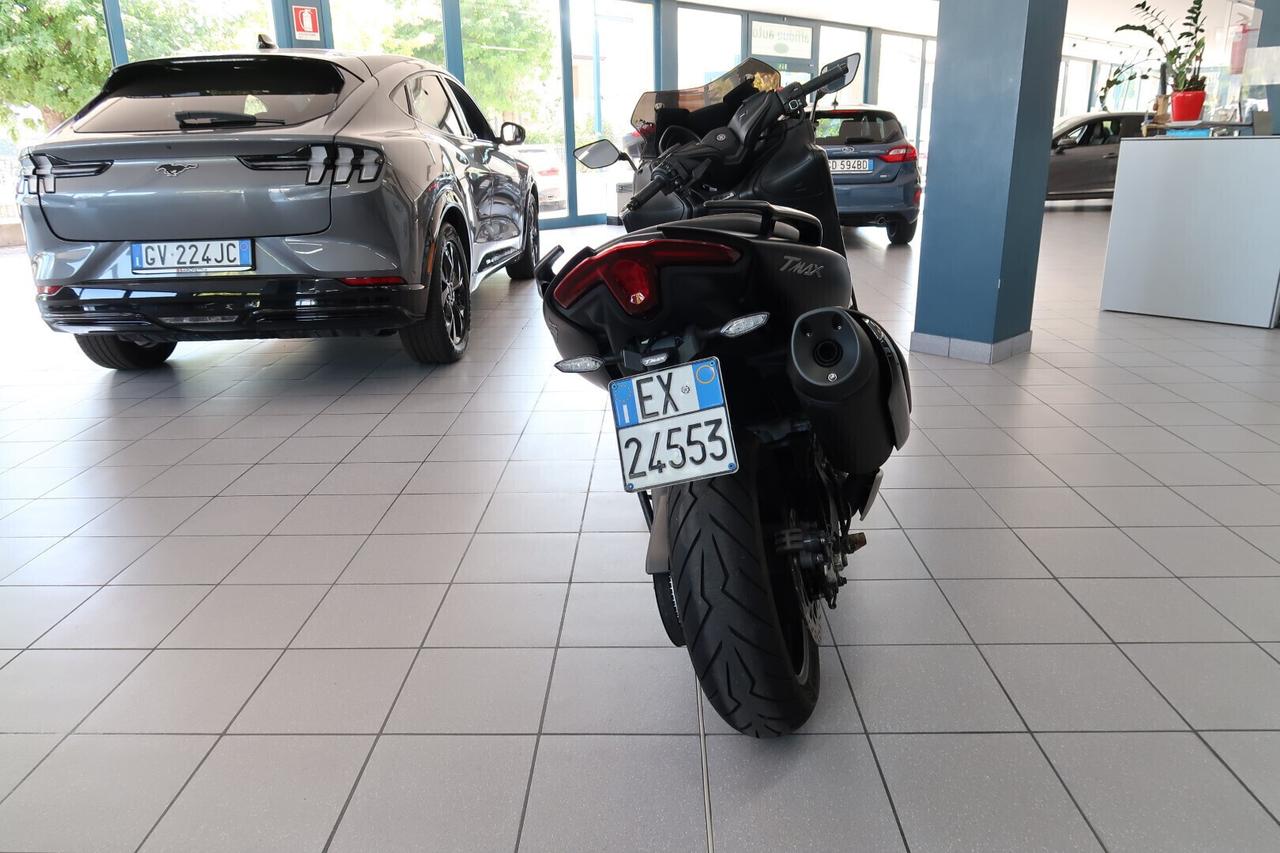 Yamaha TMAX 560