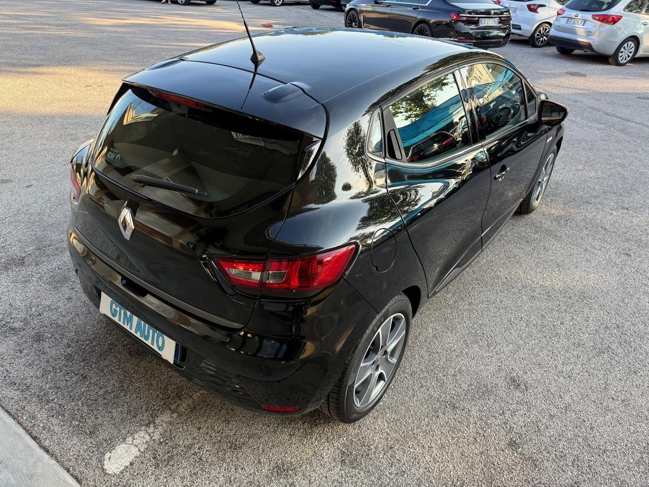 Renault Clio 1.2 75CV 5 porte - Neopatentati