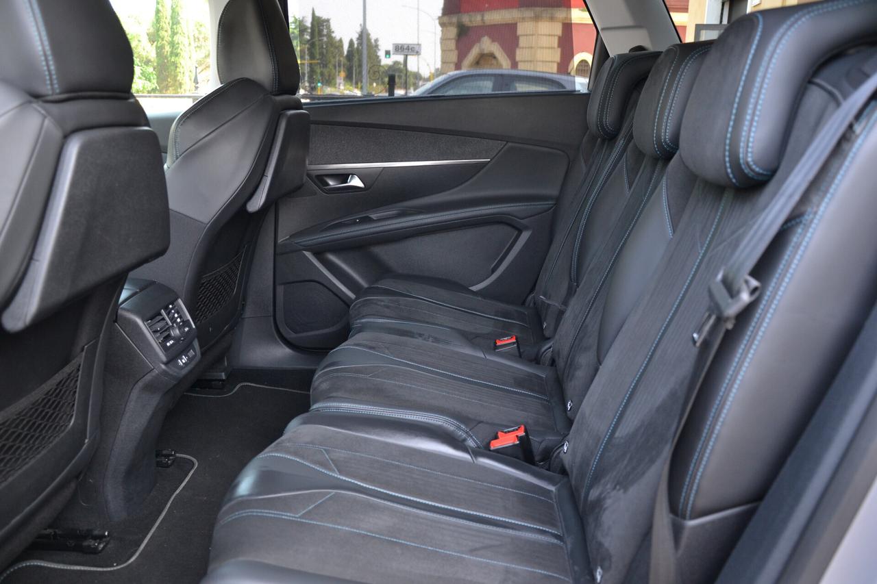 Peugeot 5008 1.5 HDi 130CV CROSSWAY **DISTRIBUZIONE NUOVA**7P