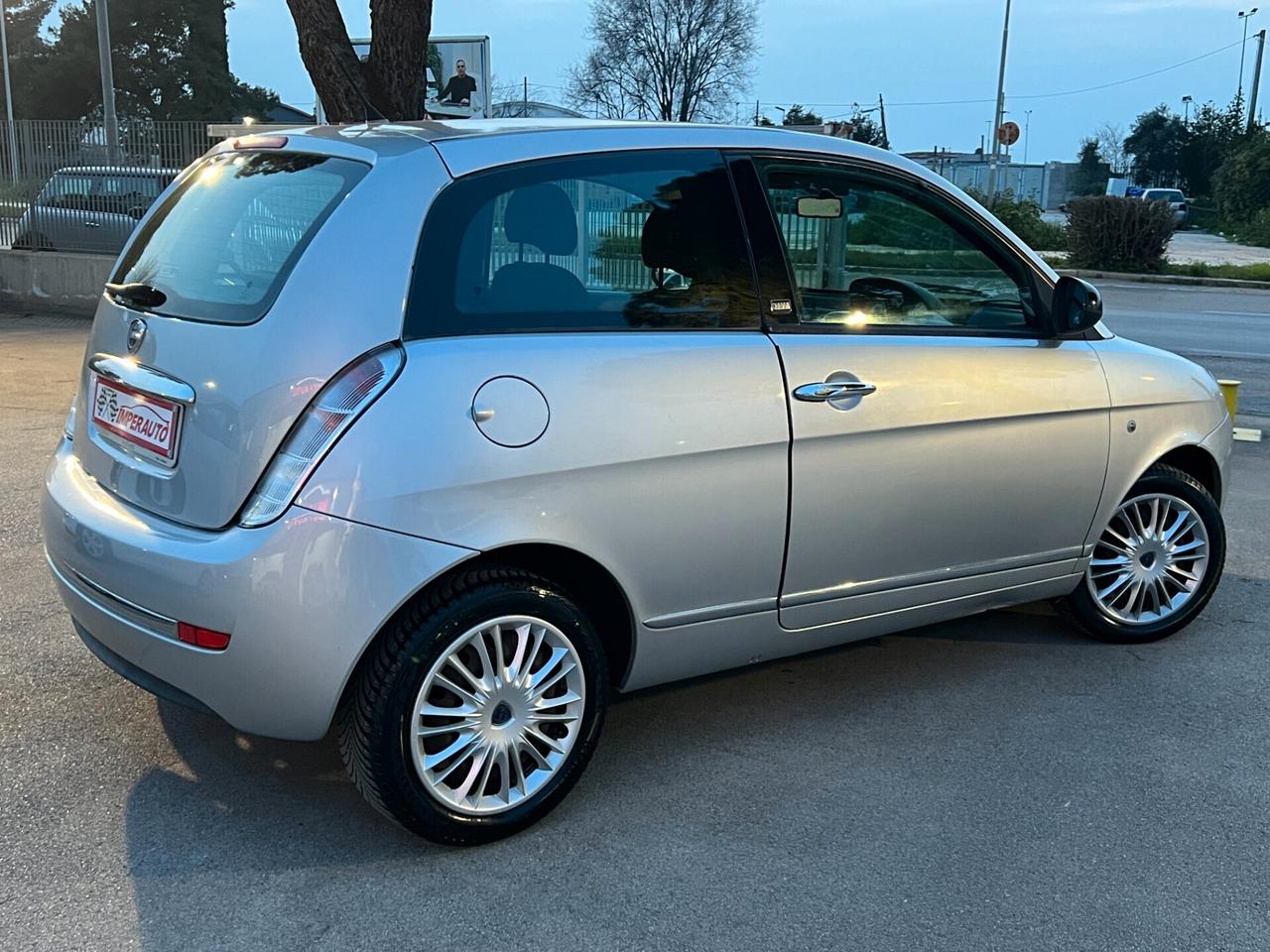 Lancia Ypsilon 1.2 Diva TAGLIANDATA