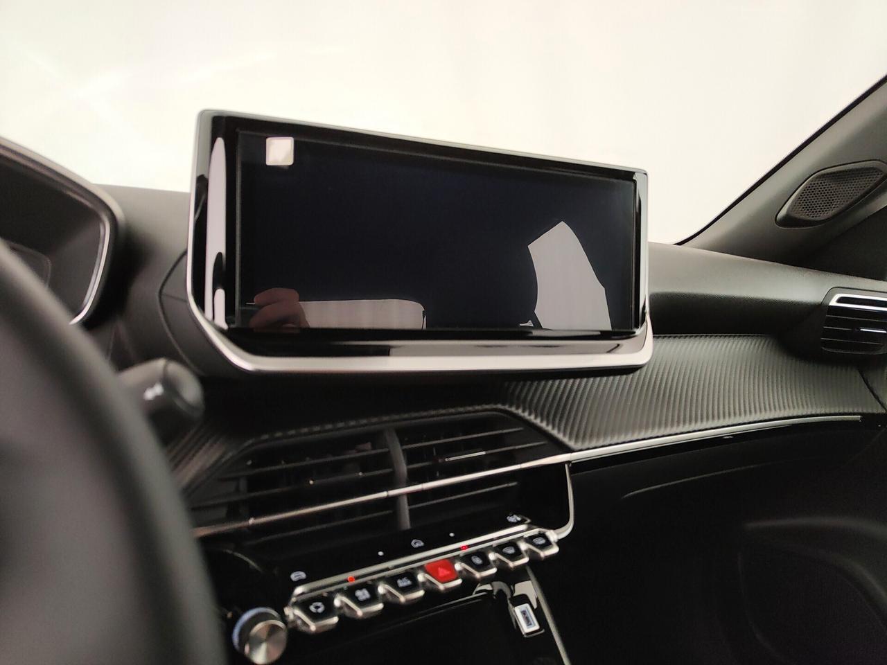 Peugeot 2008 Hybrid 145 e-DCS6 Allure