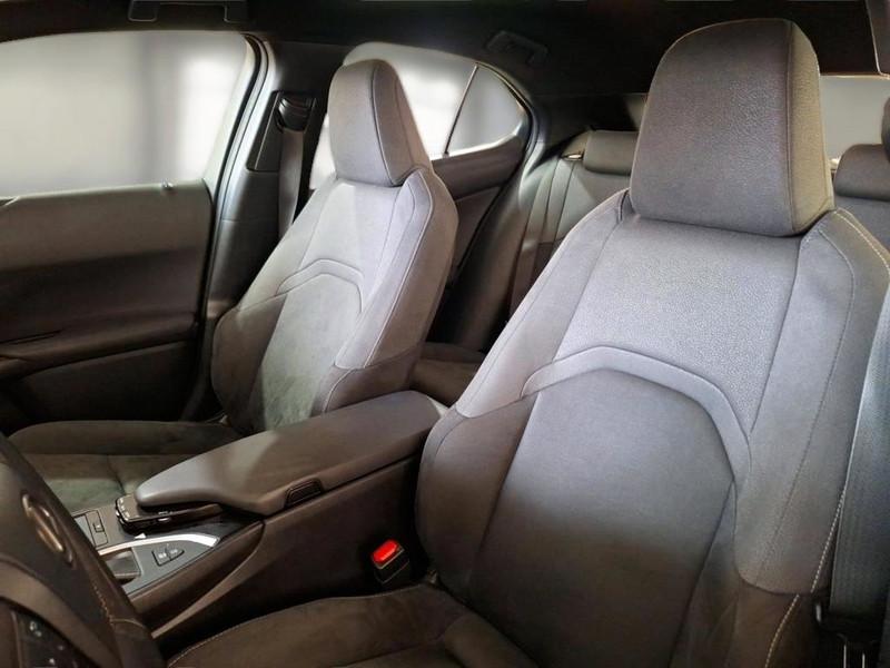 LEXUS UX 250h Hybrid Business 2WD