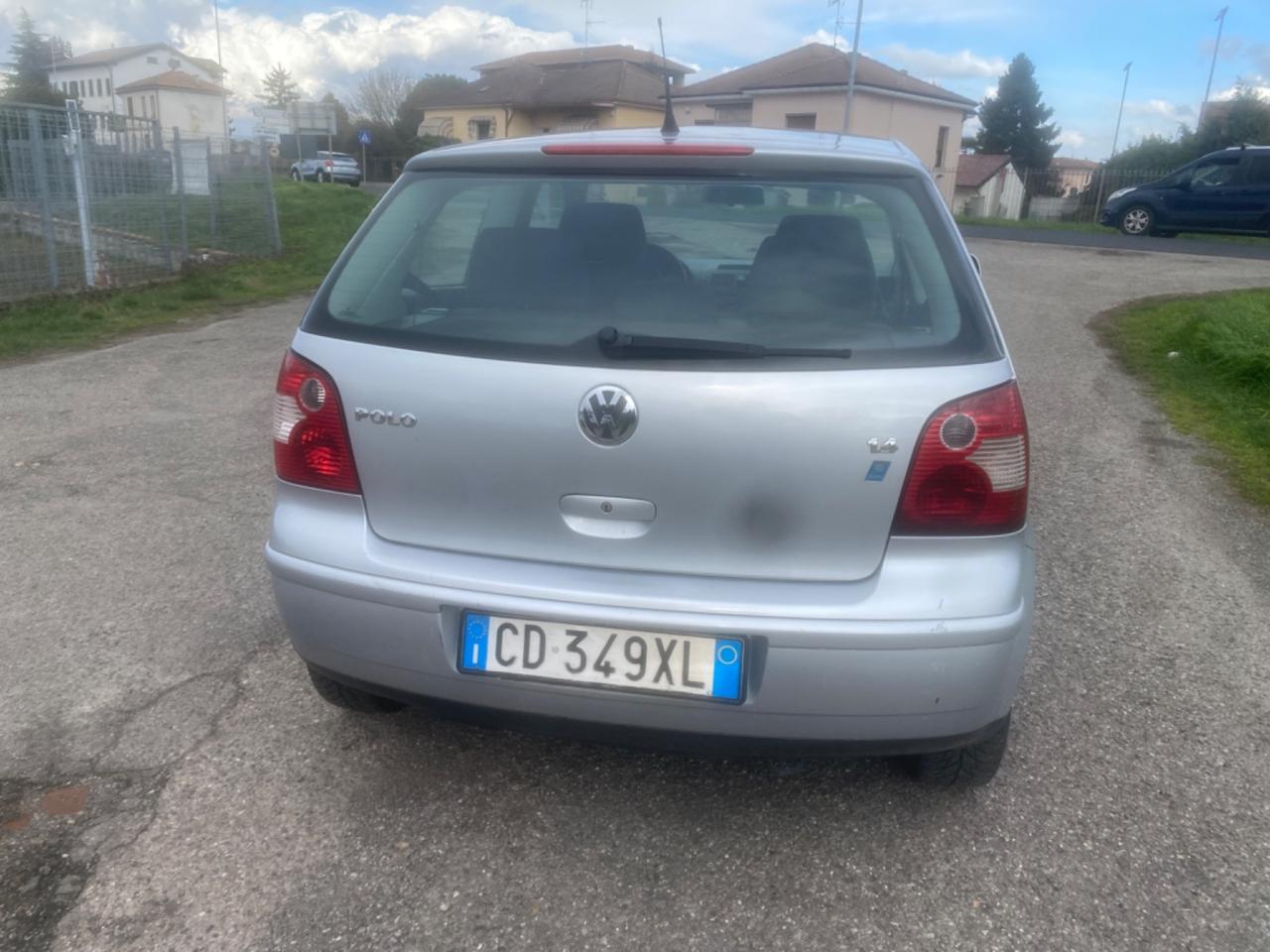 Volkswagen Polo 1.4/101CV 16V 3p. Highline tetto apribile