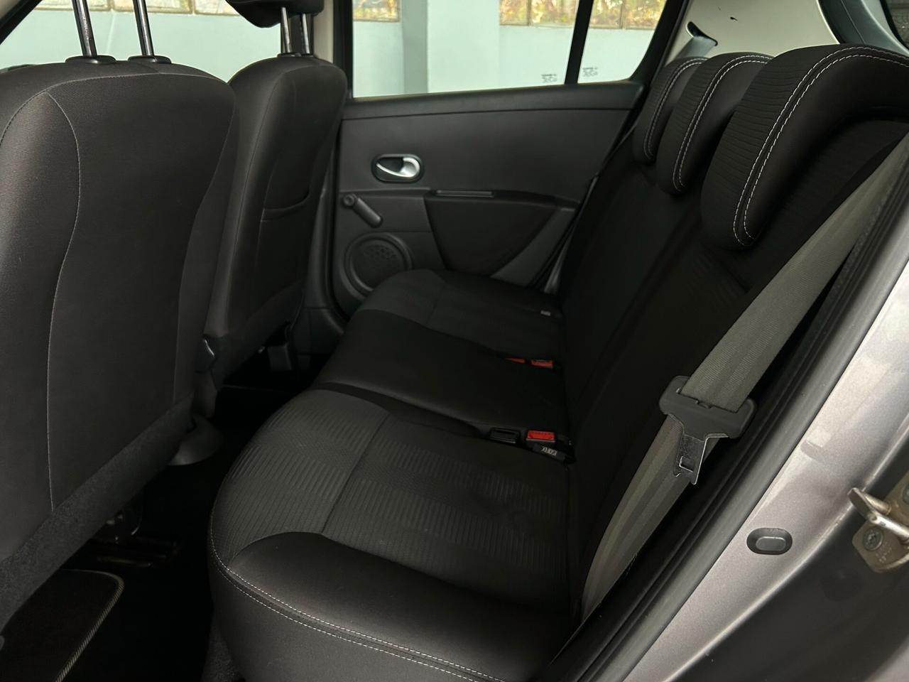 Renault Clio 1.2 16V 5 porte Dynamique