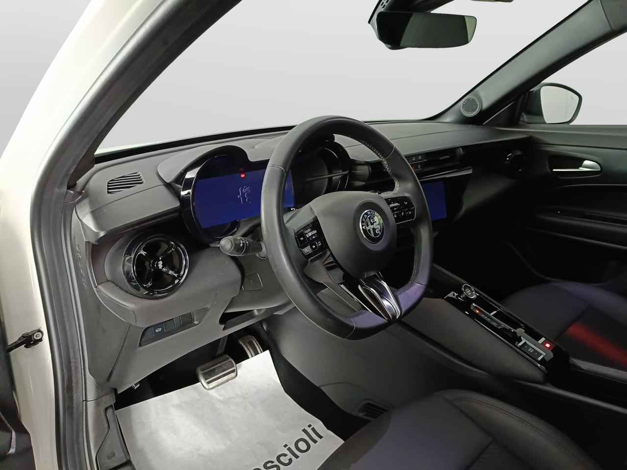 ALFA ROMEO Junior - Junior 1.2 ibrida Speciale 145cv edct6
