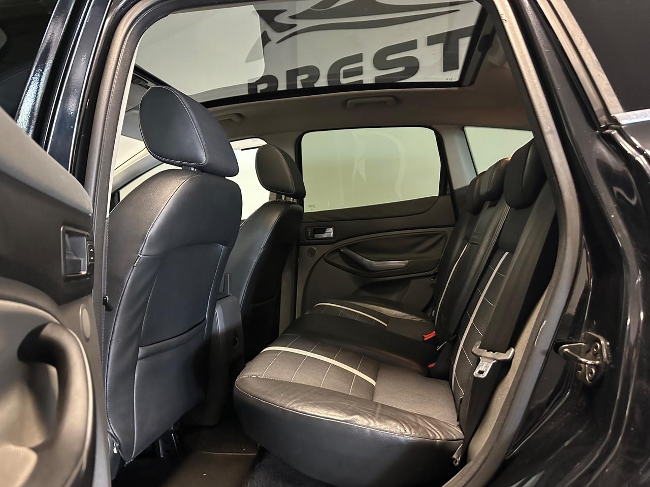 FORD KUGA 2.0 TDCi 136 CV 2WD TITANIUM TETTO PANORAMICO