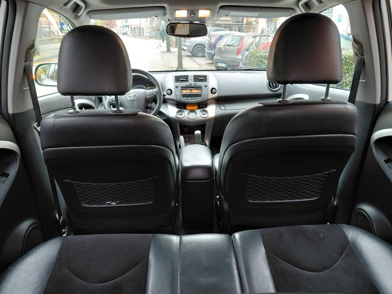 Toyota RAV4 Crossover 2.2 D-Cat A/T 150 CV Executive