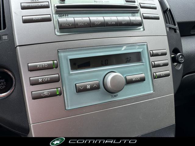 TOYOTA Corolla Verso 2.2 16V D-4D D-Cat