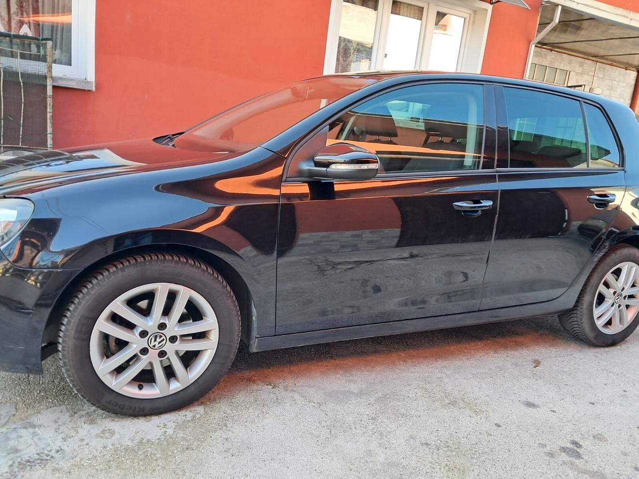 Volkswagen Golf 1.6 TDI DPF 5p. Highline neopatentati