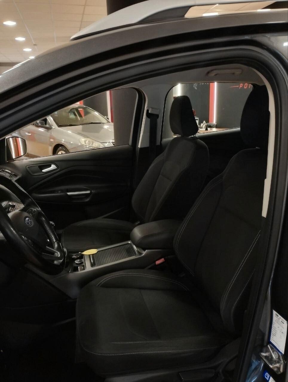 Ford Kuga 1.5 TDCI 120 CV S&S 2WD Titanium