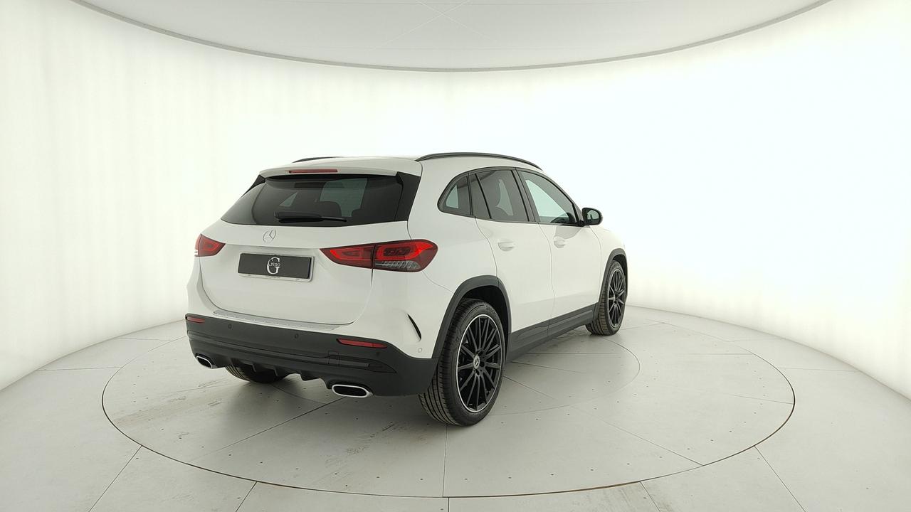 Mercedes-Benz GLA-H247 2020 - GLA 180 d Premium auto