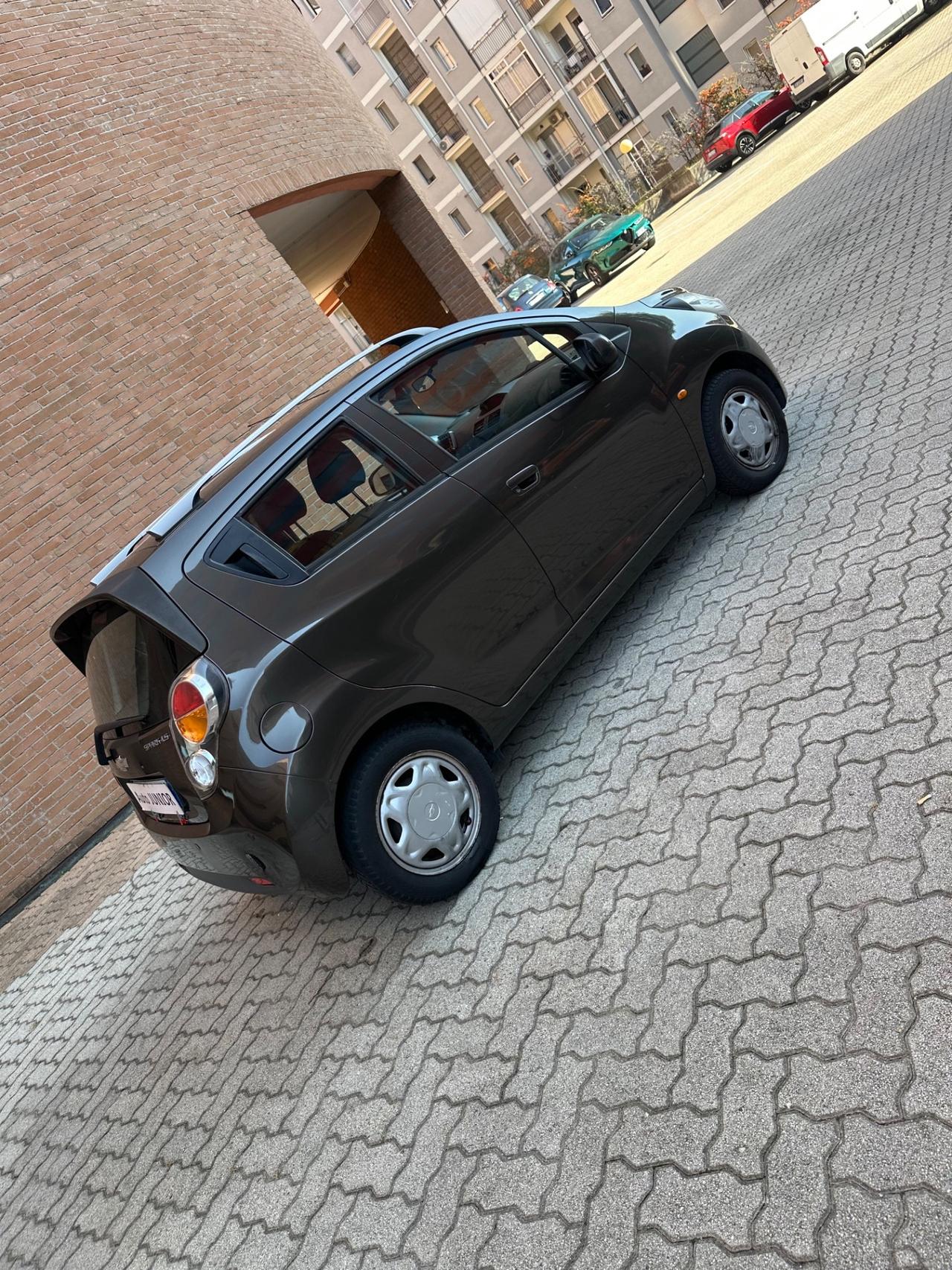 Chevrolet Spark 1.0 GPL Eco Logic Pink Lady Special Edition
