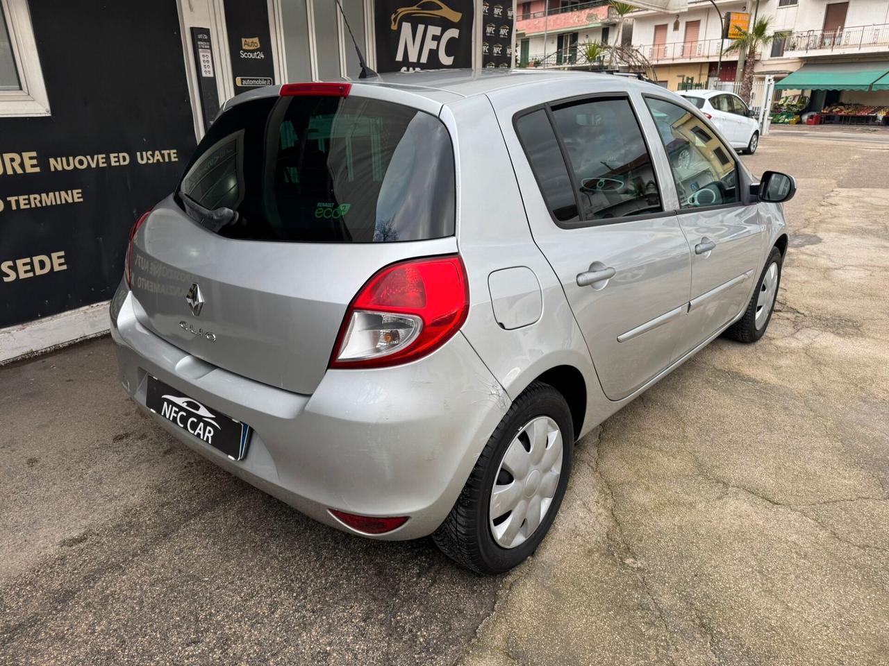 Renault Clio 1.2 16V 5 porte Confort 70 MILA KM