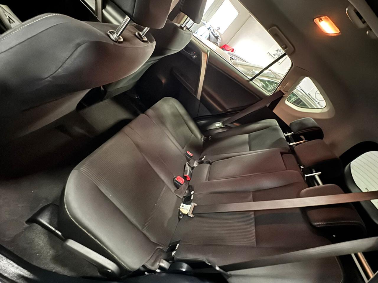 Toyota RAV4 2.0 D-4D 2WD 20°Anniversario