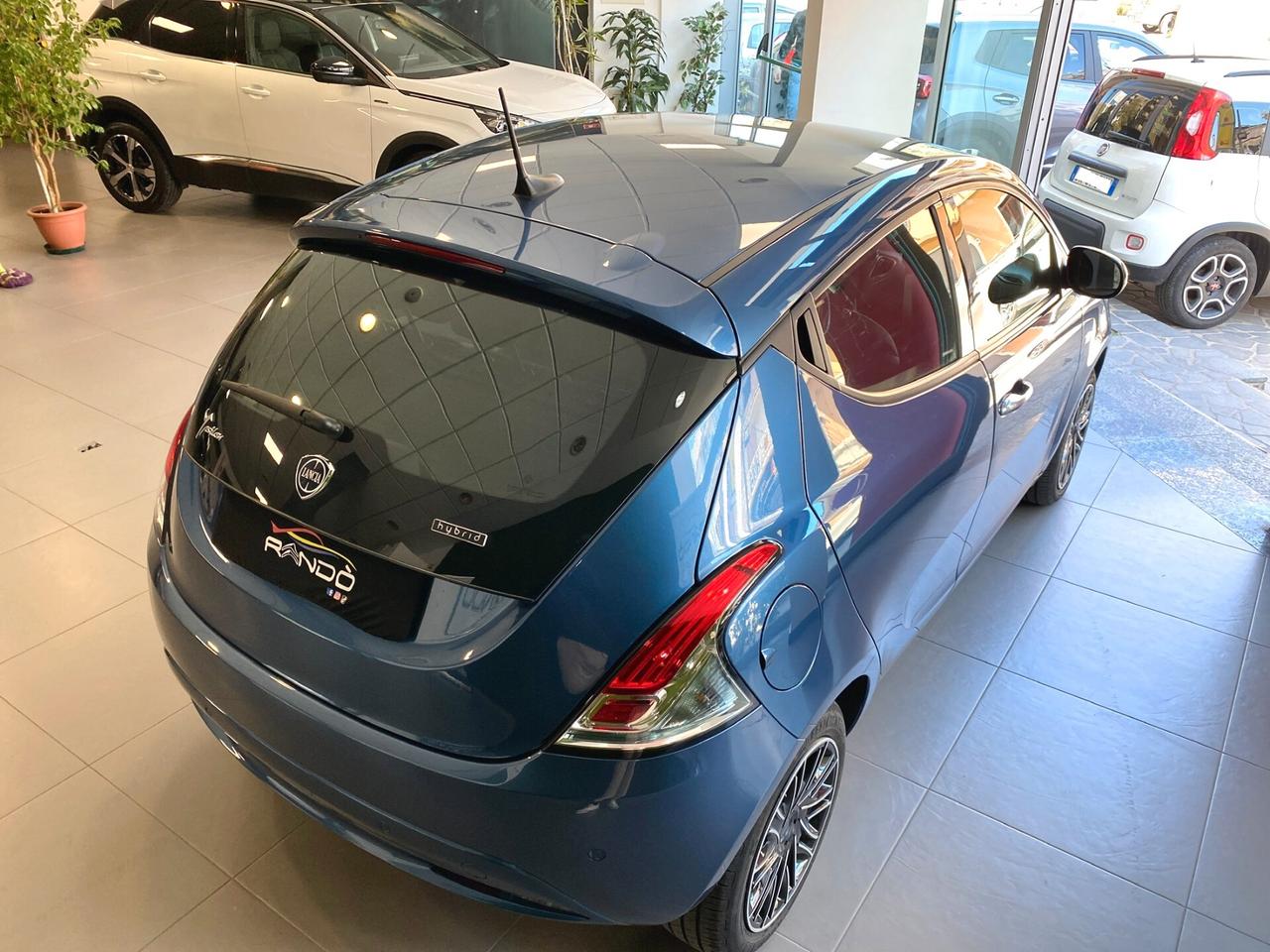 Lancia Ypsilon 1.0 Hybrid 70CV 5P. S&S Gold