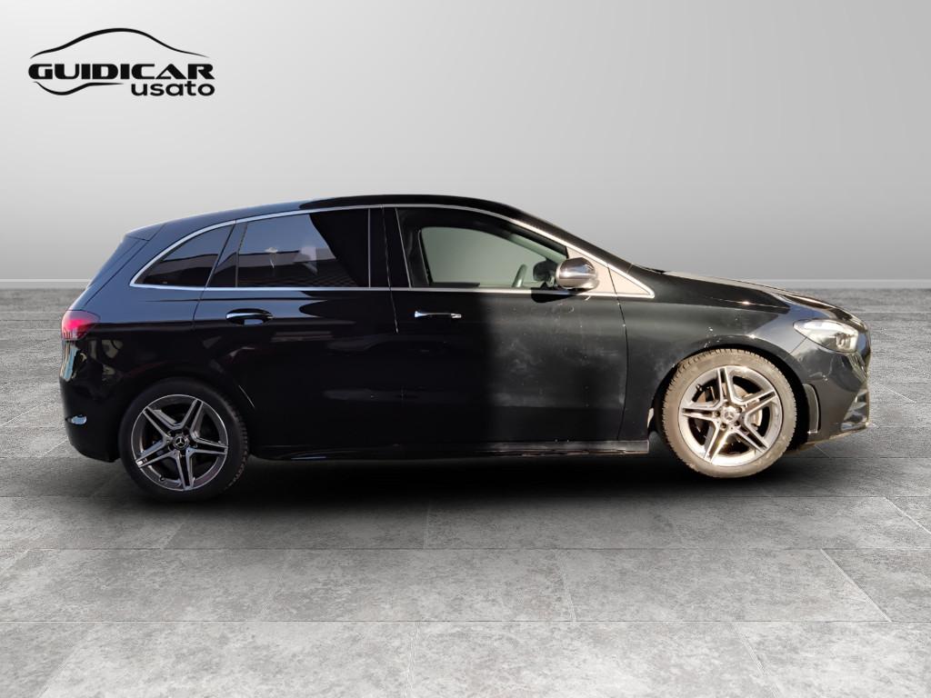 Mercedes-Benz Classe B - W247 2023 - B 180 AMG Line Advanced Plus auto