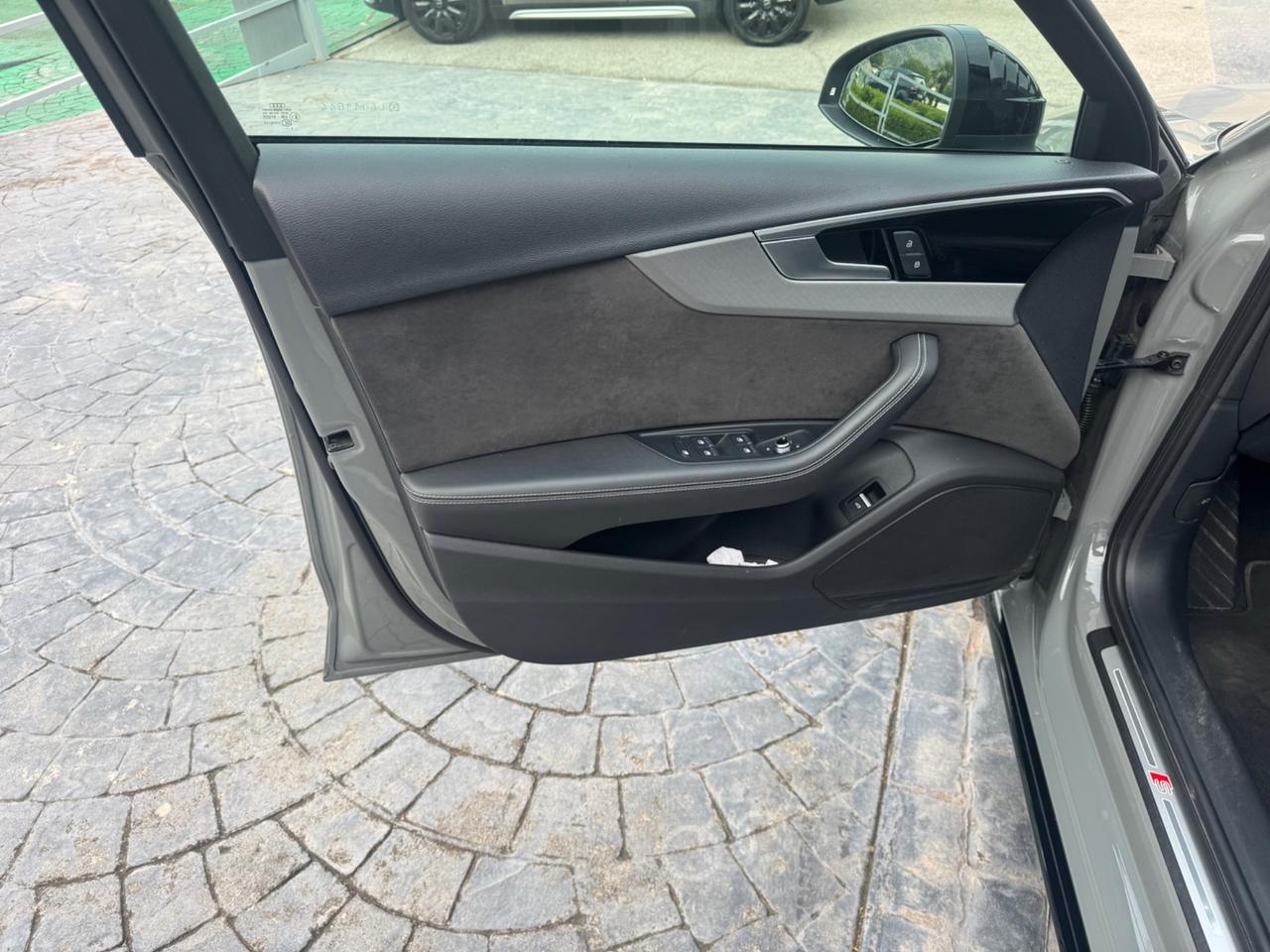Audi A4 40 TDI quattro S tronic edition