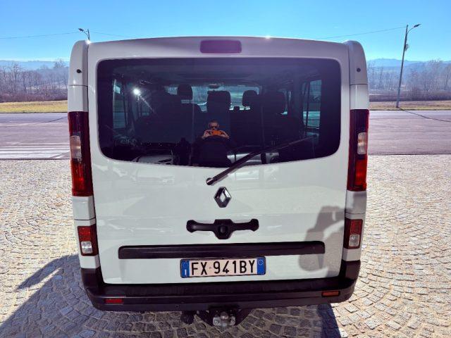RENAULT Trafic 9 POSTI - KM 89.000 - GANCIO TRAINO - IVA COMPRESA