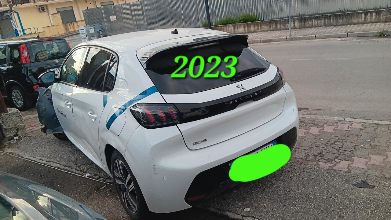 Peugeot 208 ALLURE INCIDENTATA SINISTRATA MONDIALCARS