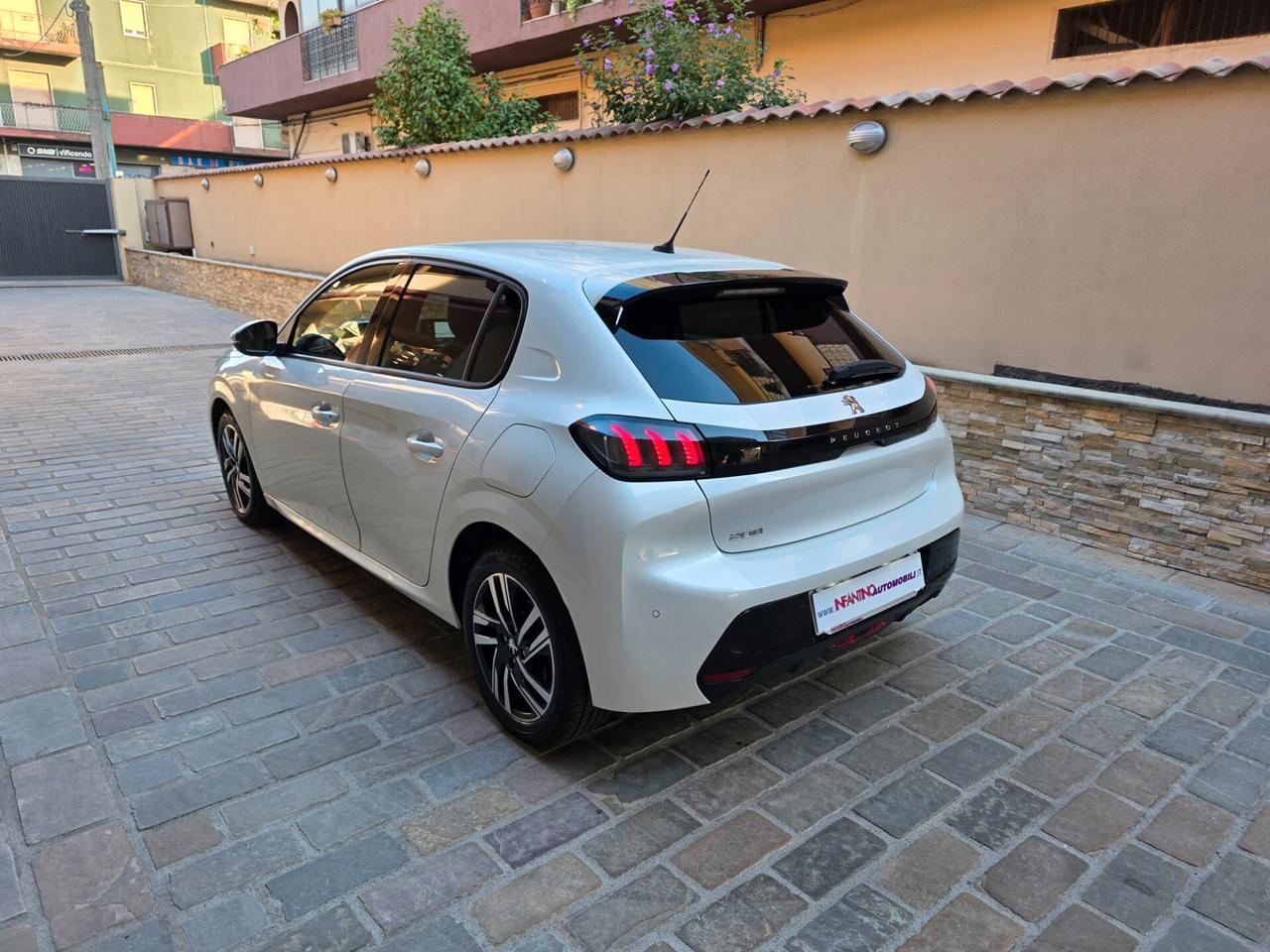 Peugeot 208 BlueHDi 100 Stop&Start 5 porte Allure Navi Pack