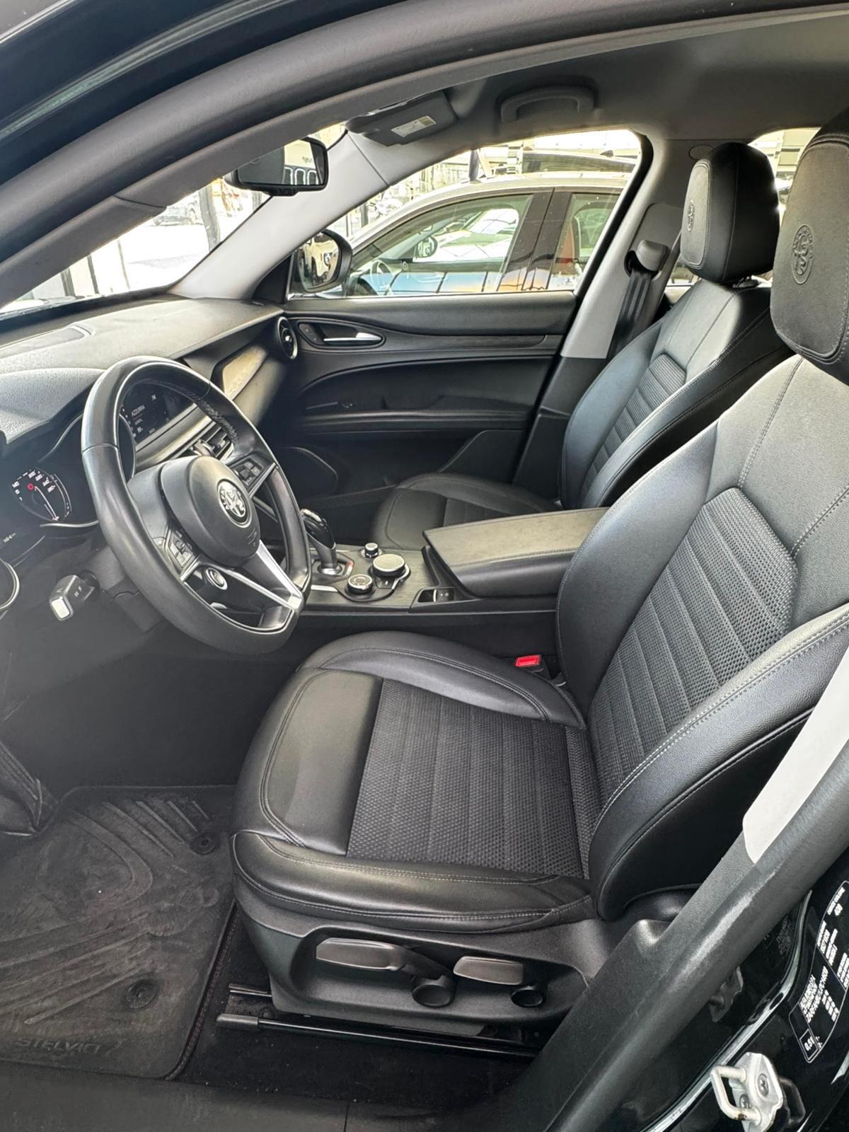 Alfa Romeo Stelvio 2.2 Turbodiesel 210 CV AT8 Q4 Executive