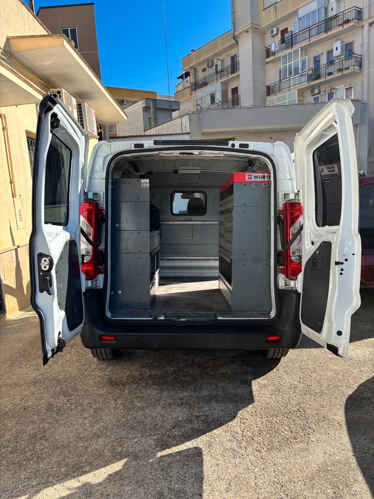 Fiat Scudo 1.6 Cc, 90 CV con scaffalatura interna