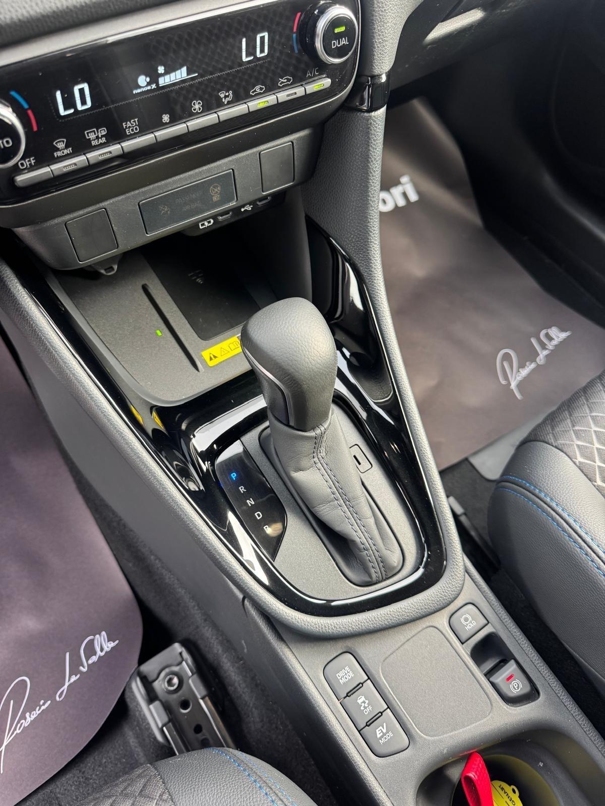 Toyota Yaris 1.5 130 Hybrid 5 porte Premiere