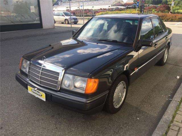 Mercedes-Benz 200 E cat SPORTLINE