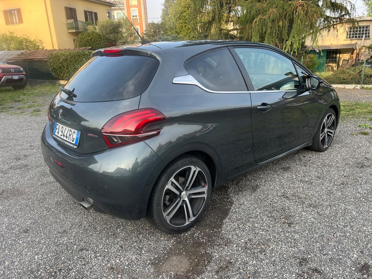 Peugeot 208 BlueHDi 120 S&S 3 porte GT Line