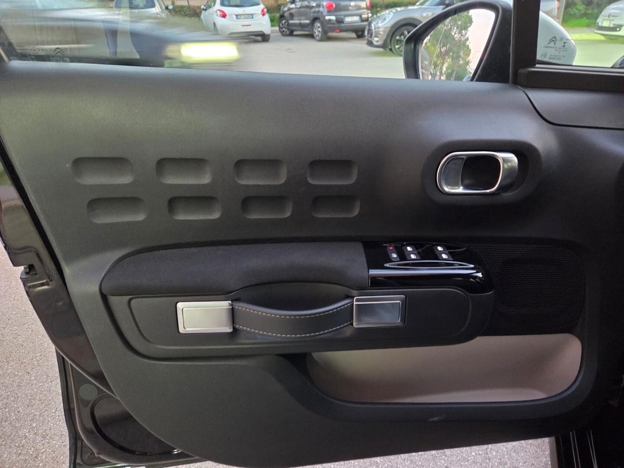 CITROEN C3 1.2 PURE TECH S&S 110 SOLO *7.000* Km