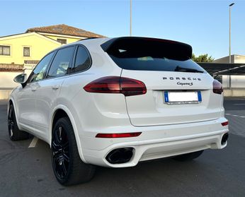 Porsche Cayenne 4.1 S Diesel 385CV Platinum Edition IPERFULL