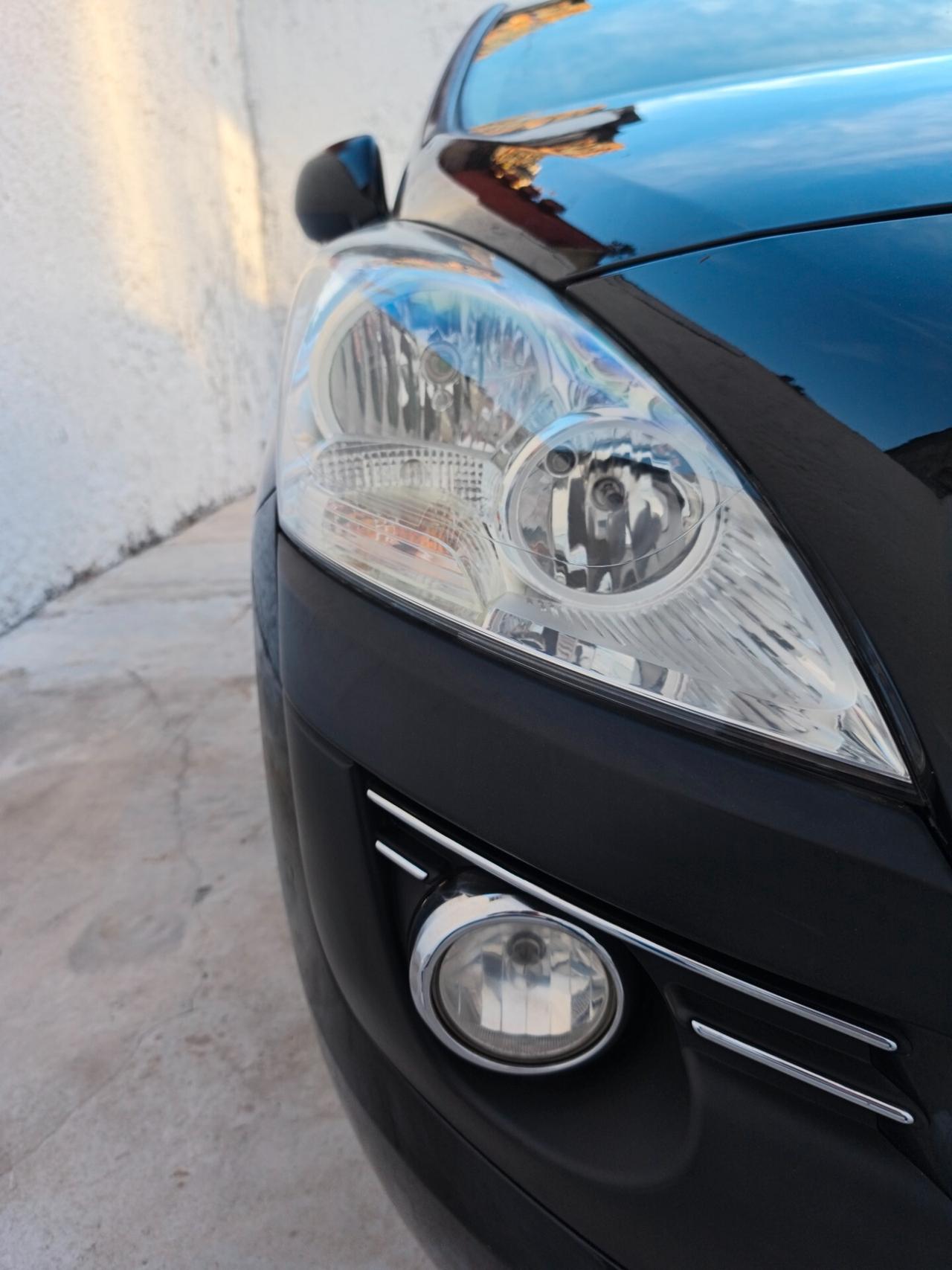 Peugeot 3008 1.6 HDi 112CV Active