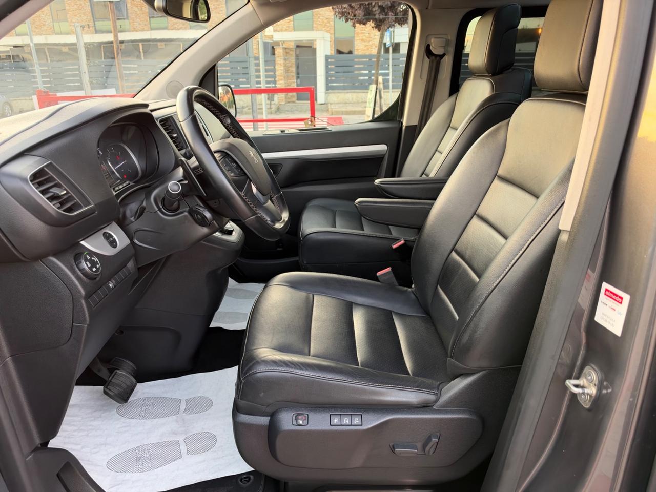 Peugeot Traveller BlueHDi 180 CV EAT8 DISABILI