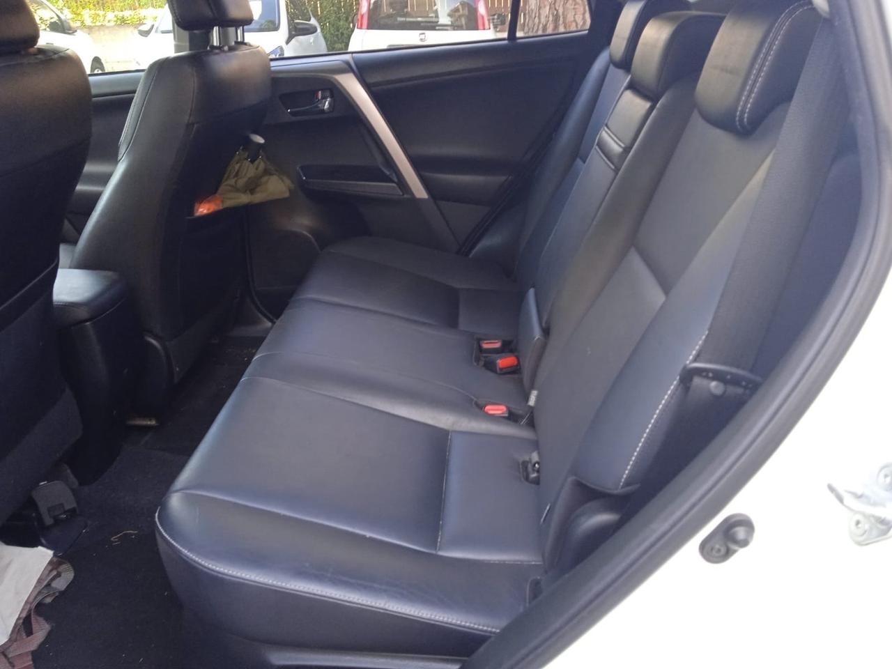 Toyota RAV 4 RAV4 2.5 Hybrid 2WD Lounge