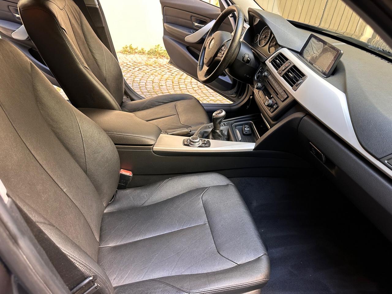 Bmw 318d Luxury *INTERNI in PELLE*