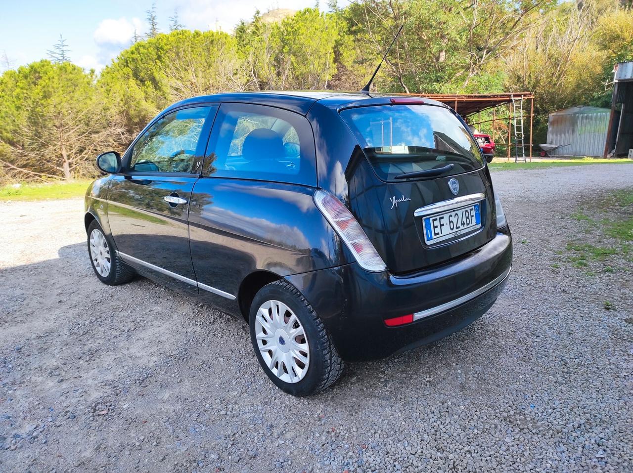 Lancia Ypsilon 1.3 MJT 75 CV Platinum