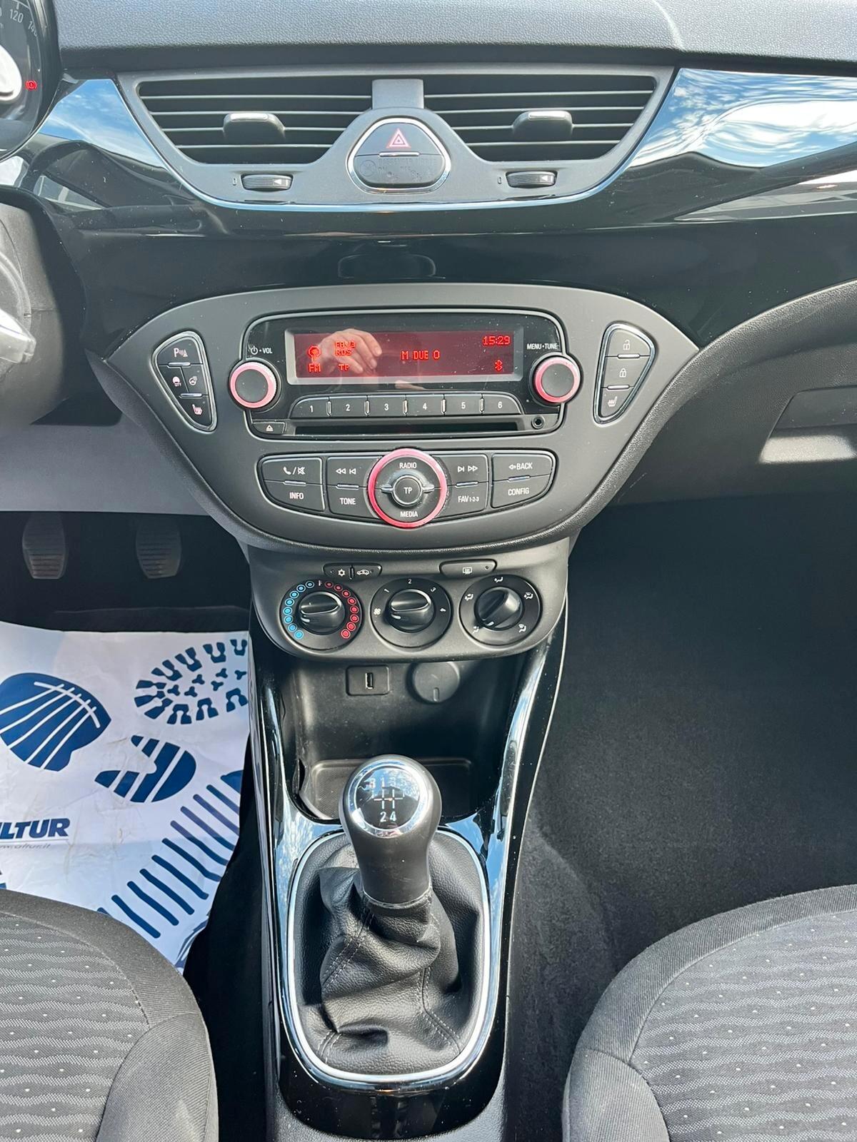 Opel Corsa 1.2 5 porte