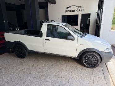 Fiat Strada 1.9 JTD