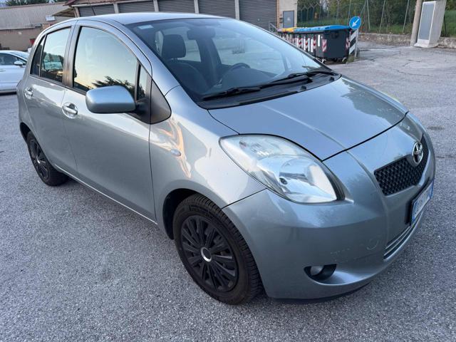 TOYOTA Yaris 108,985km 1.3 5p Sol senza nessun lavoro da fare
