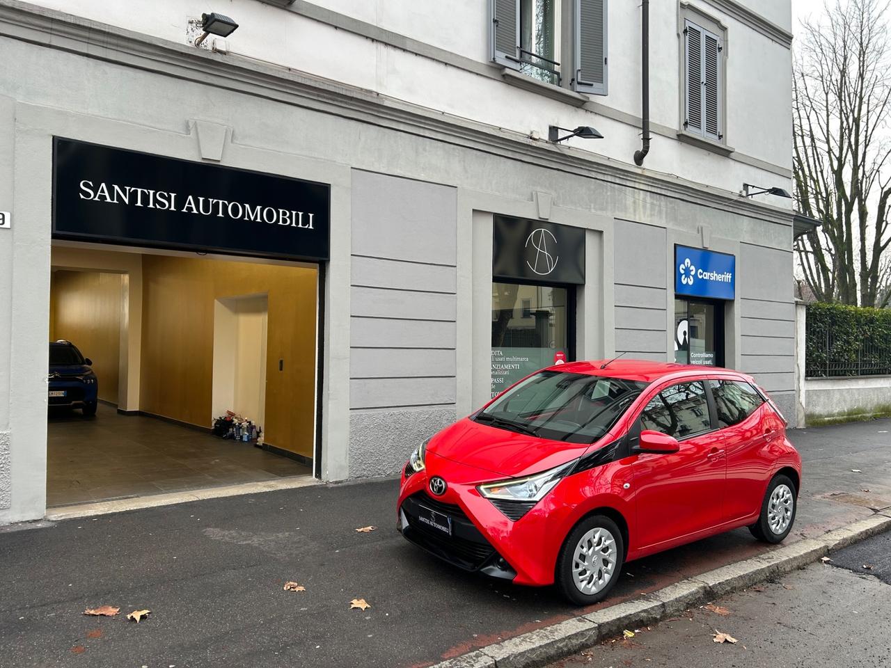 Toyota Aygo Connect 1.0 x-clusiv 72cv 5p *90000KM*NEOPATENTATI*