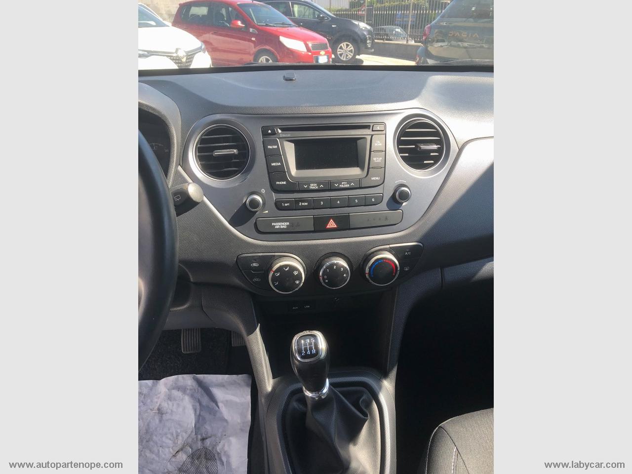 HYUNDAI i10 1.0 MPI Sound Edition