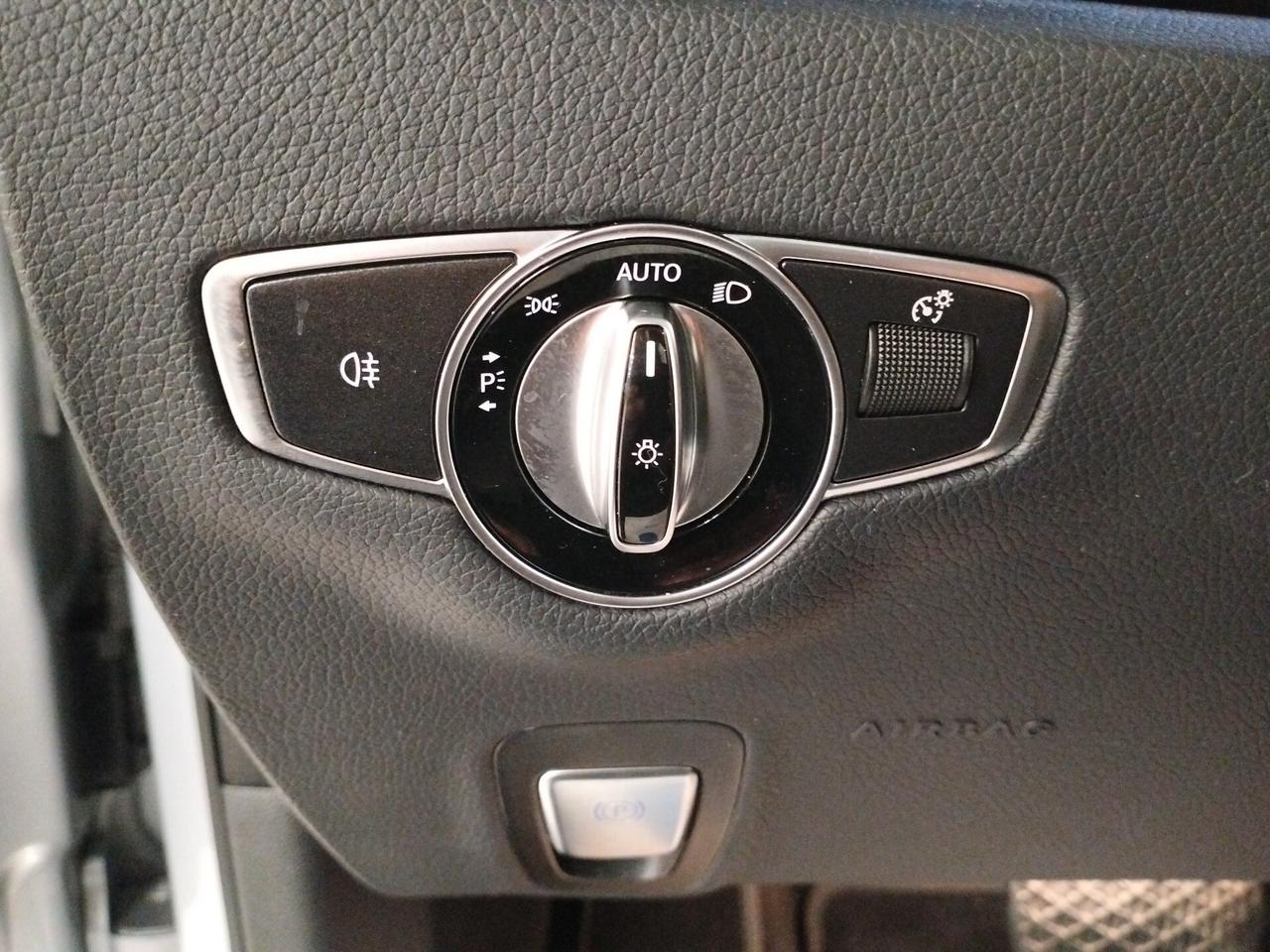 Mercedes-Benz E 220 S213 SW mhev Sport auto