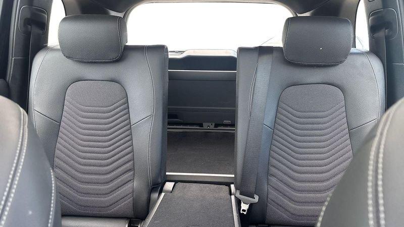 Mercedes-Benz GLB - X247 2019 180 D Premium 8G-DCT